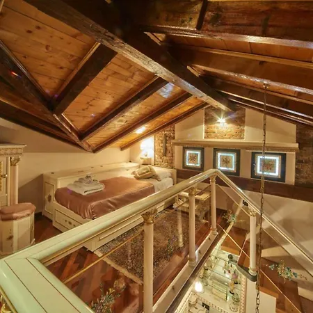 Bonnie Gold Lierna
